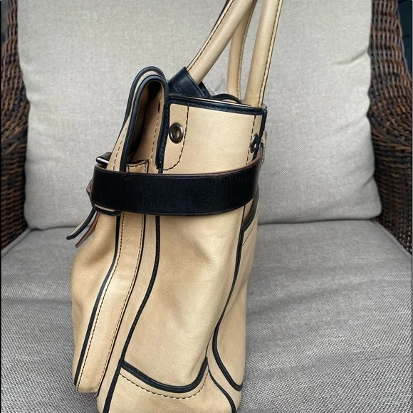 REED KRAKOFF Beige with Black Trimmed Leather "Boxer" Tote Bag. - Picture 5 of 16